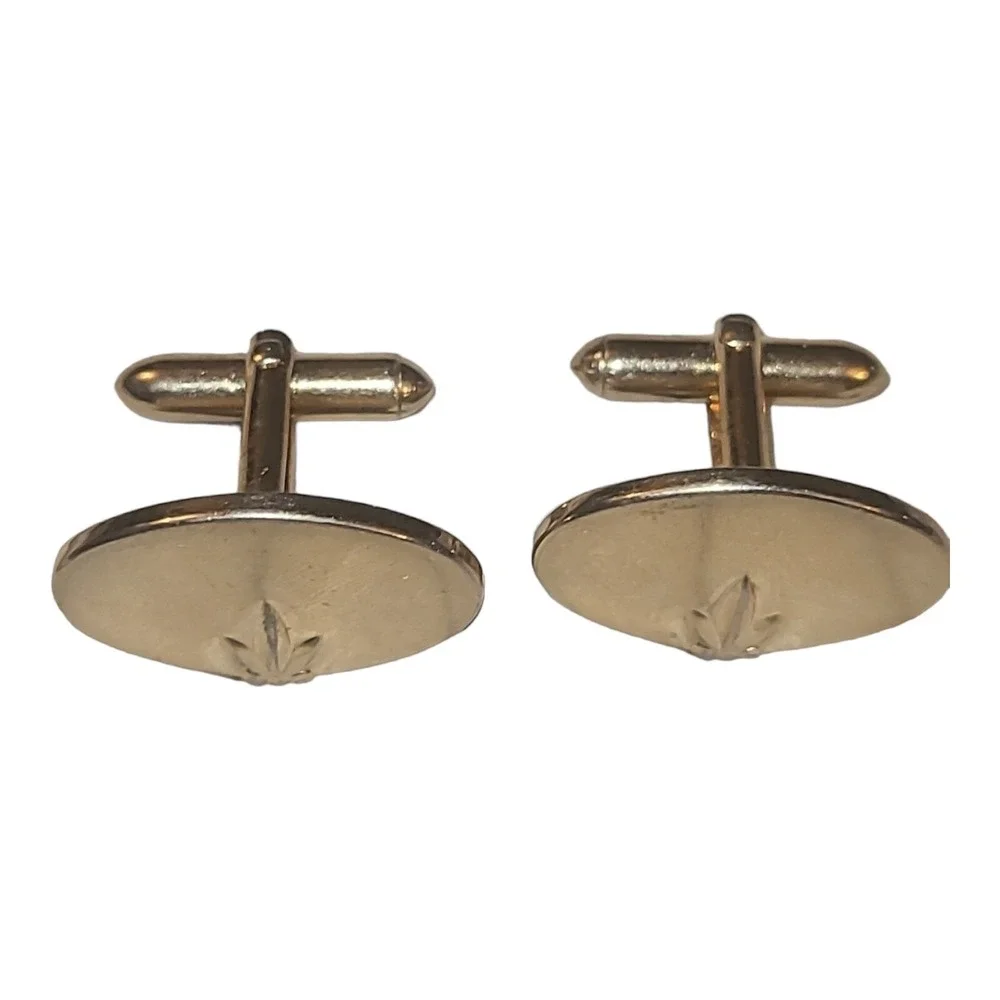 Vintage Swank Gold Tone Oval‎ Disc With Leaf Classic Men's Cufflinks
